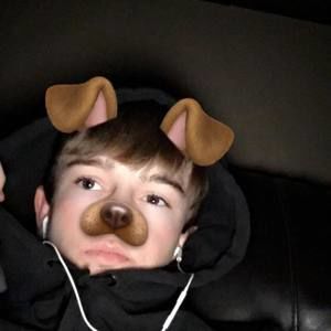 Meet your Posher, Elias